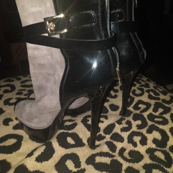 Gianmarco Lorenzi grey Suede and black Patent leather open toe bootie - Picture 3 of 10